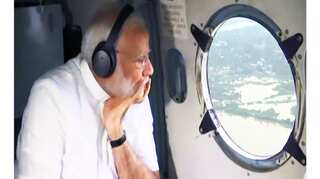 Watch: PM Modi conducts aerial survey of flood-hit Kerala, announces aid of Rs 500 crore