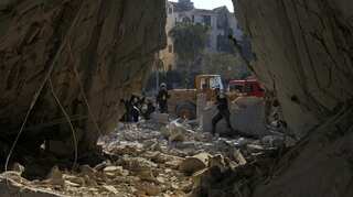Nine killed by regime, Russian strikes in Syria's Idlib: War monitor