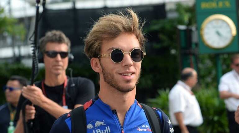 TORO ROSSO (Pierre Gasly 13, Brendon Hartley 17)