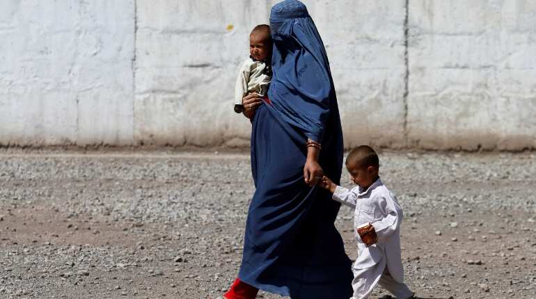 Families in Afghanistan's north seek shelter as Taliban ups pressure