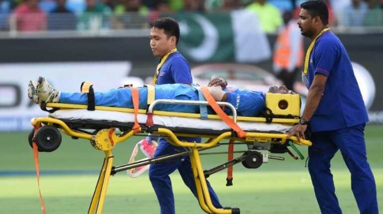 India vs Pakistan: Hardik Pandya stretchered off after sustaining injury India vs Pakistan: Hardik Pandya stretchered off after sustaining injury