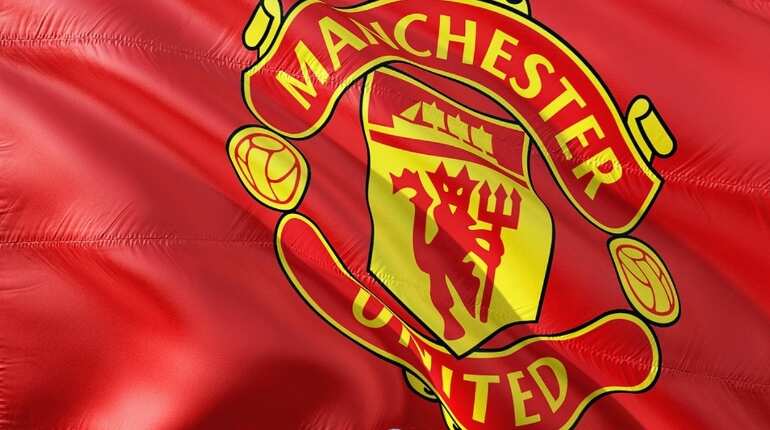 Football: Manchester United fans attacked ahead of Europa League final in Gdansk
