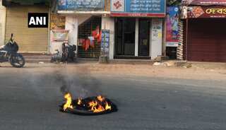 BJP calls 12-hour bandh in Bengal, train services affected 