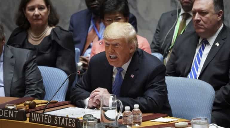 Trump pressures Mexico to stop migrant caravans Trump pressures Mexico to stop migrant caravans