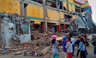 Hundreds killed in Indonesia quake-tsunami