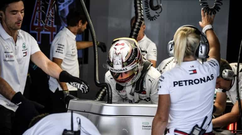 Record-setting Hamilton tops Sochi practice session