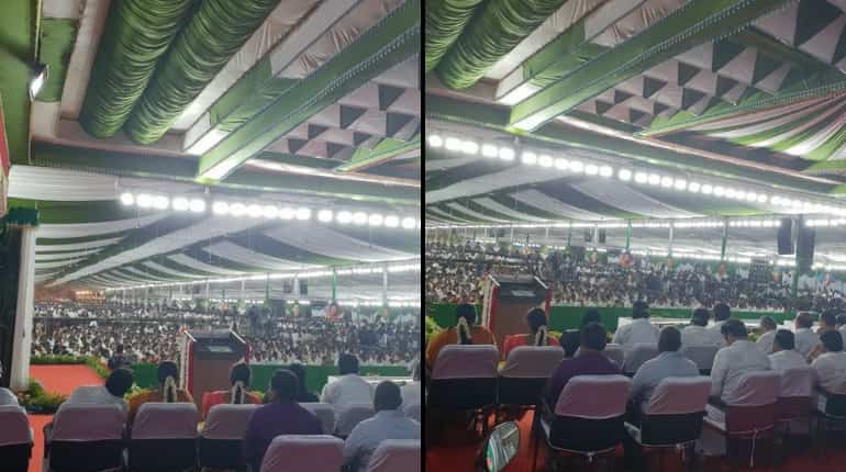 MGR event ends with grand finale; chief minister,deputy train guns on DMK MGR event ends with grand finale; chief minister,deputy train guns on DMK