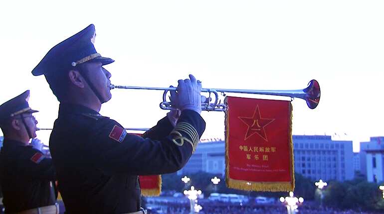 Beijing holds flag-raising ceremony to mark 69th Chinese National Day