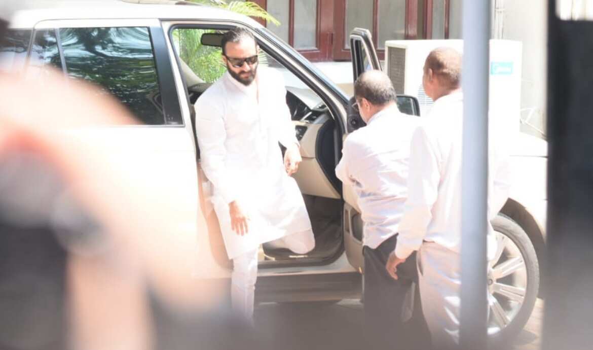 Krishna Raj Kapoor's funeral