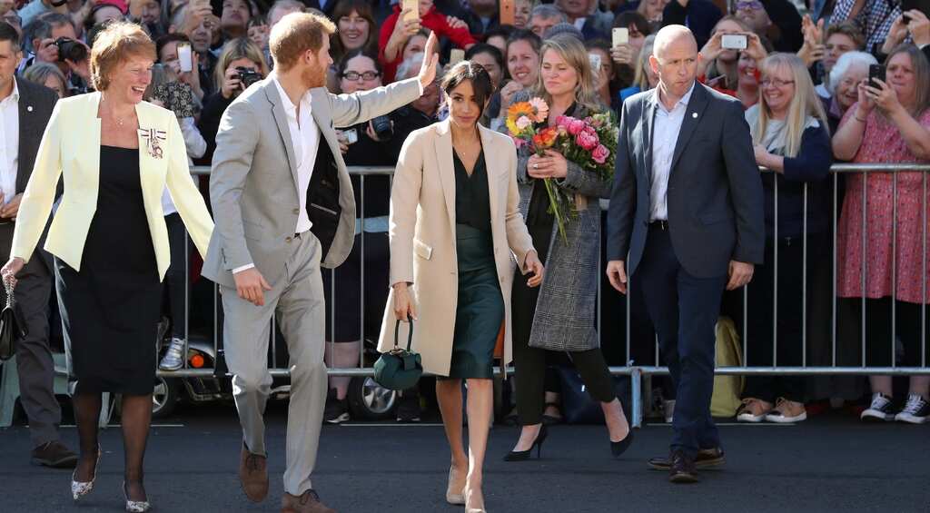 Prince Harry, Megan arrive in Australia for first overseas tour