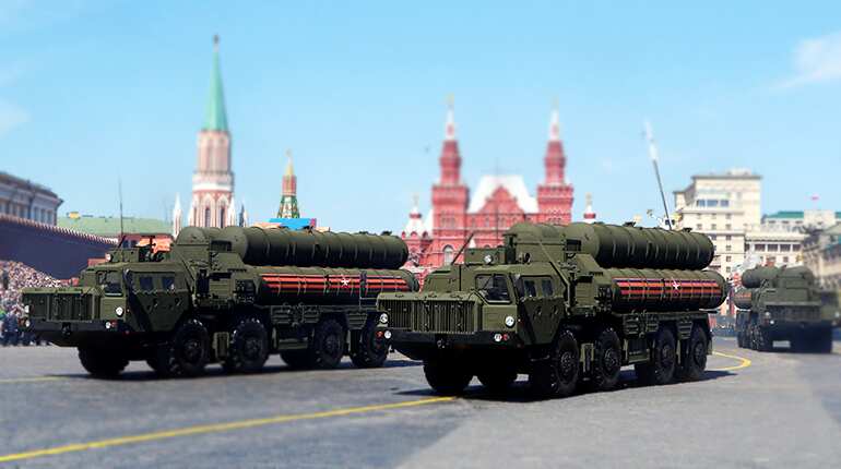 Russia to supply India with five regiments of S-400 missiles