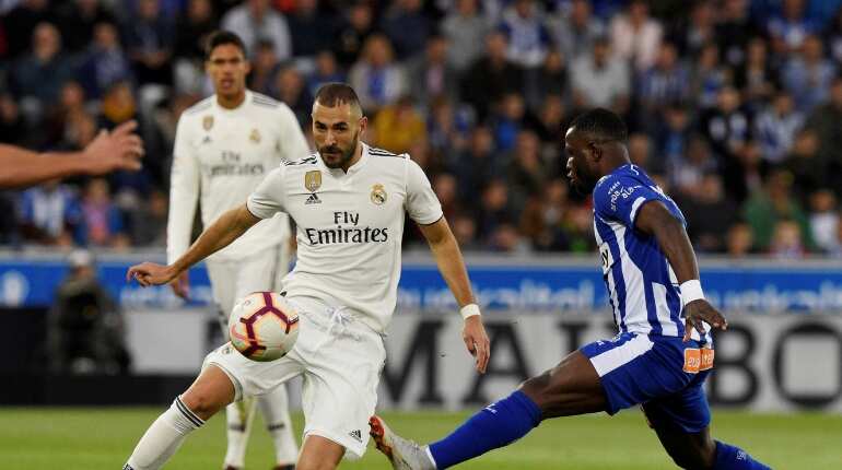 Real striker Benzema suffers hamstring injury Real striker Benzema suffers hamstring injury