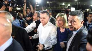 Freed US pastor Brunson arrives in US from Turkey, Trump thanks Erdogan