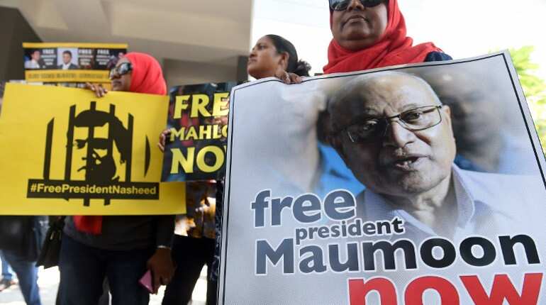 Maldives opposition supporters protest as court reviews election challenge Maldives opposition supporters protest as court reviews election challenge