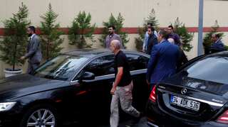 Turkish forensic experts search Saudi consulate in Istanbul over Khashoggi's disappearance