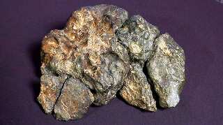 Largest moon rock ever put up for auction