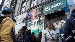 Canada pot stores run out of supplies within two days of legalisation