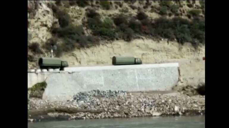 China sends helicopters to rescue villagers trapped in Tibet's barrier lake China sends helicopters to rescue villagers trapped in Tibet's barrier lake