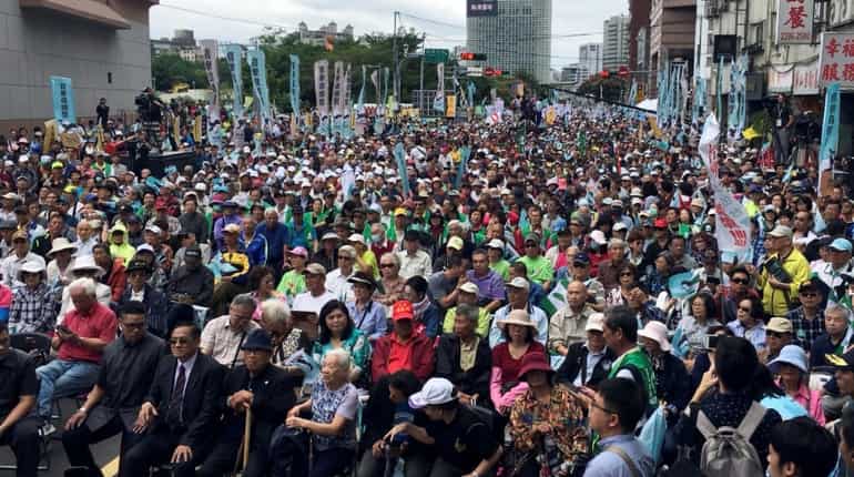 Thousands rally in Taiwan, call for referendum on independence from China Thousands rally in Taiwan, call for referendum on independence from China