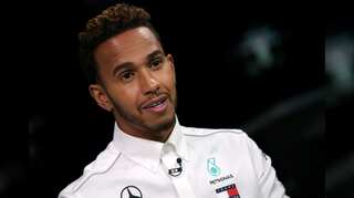 Lewis Hamilton takes US pole with fifth title in sight