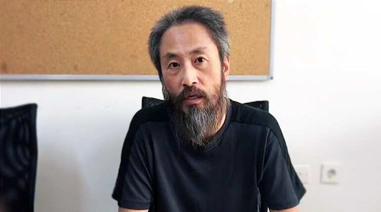 Japanese journalist Yasuda confirms he has been released as hostage - video