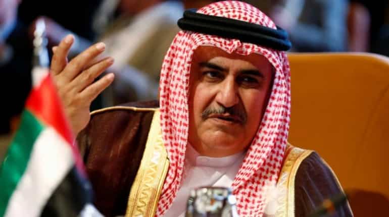 Oman says time to accept Israel in region, offers help for peace