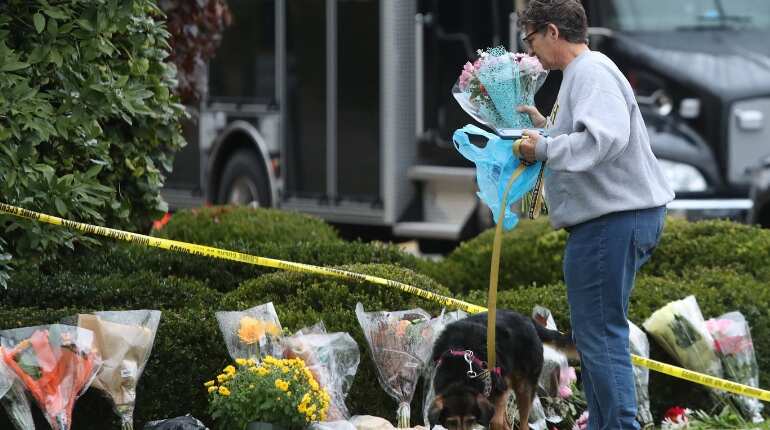 Grief and alarm in world as reaction to deadly US synagogue shooting