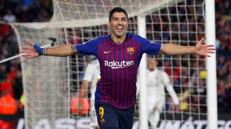 El Clasico: Suarez's hat-trick helps Barcelona thump insipid Madrid, pressure mounts on Real coach El Clasico: Suarez's hat-trick helps Barcelona thump insipid Madrid, pressure mounts on Real coach