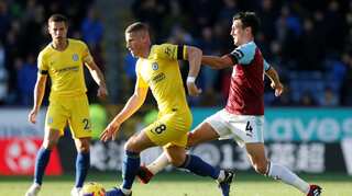 Chelsea trash Burnely 4-0 to go second in Premier League table
