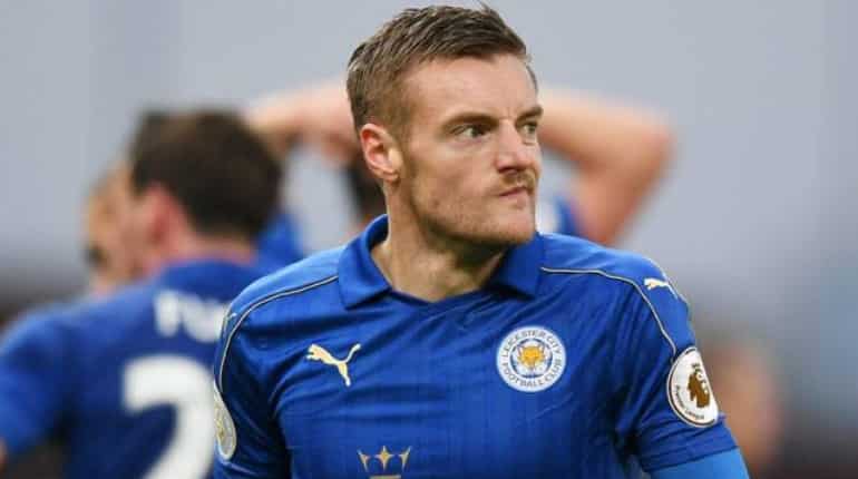 Leicester's Jamie Vardy available for Sunday clash after hernia surgery