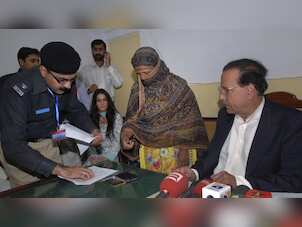 Asia Bibi still in Pakistan, but free to go abroad: Foreign office