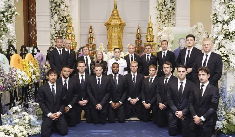 Leicester City squad flies to Thailand to attend chairman's funeral ceremony Leicester City squad flies to Thailand to attend chairman's funeral ceremony