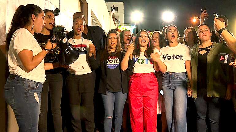 Latina actresses encourage voters in Miami