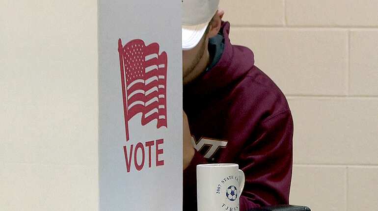 Americans start voting in midterm verdict on Trump rule
