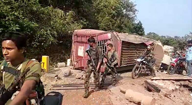 Nine injured as Naxals blow up SUV using IED in Chhattisgarh