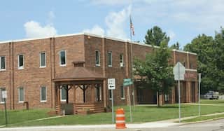 Wisconsin school district decries photo of students giving Nazi salute