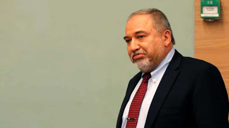 Israel's Avigdor Lieberman says not backing Benjamin Netanyahu or Benny Gantz for Prime Minister