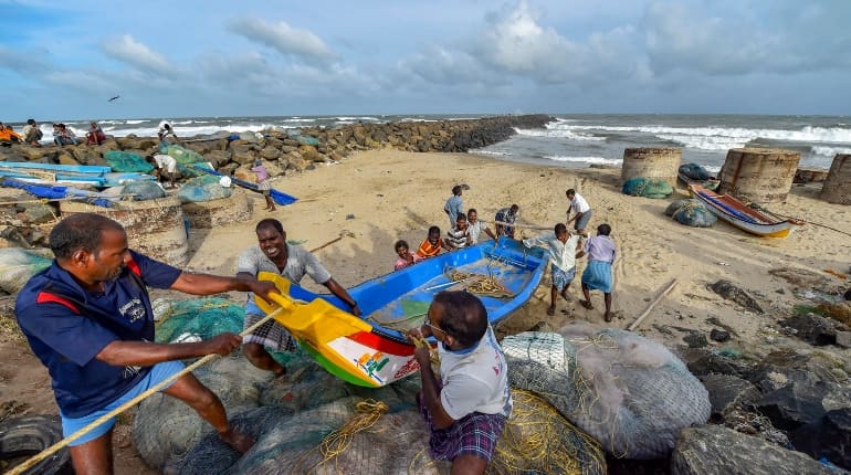 Cyclonic storm 'Gaja' makes landfall in Tamil Nadu; over 75,000 people evacuated