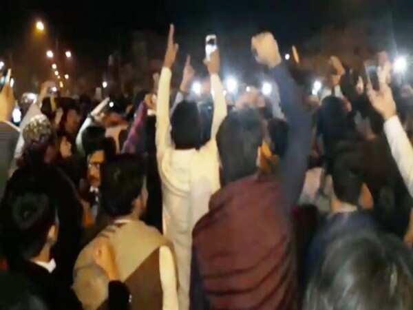 Protests erupt against ISI, Pakistan Army for killing Pashtun police officer Protests erupt against ISI, Pakistan Army for killing Pashtun police officer