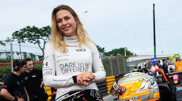 Young F3 driver Sophia Floersch has spinal fracture after airborne crash at Macau GP