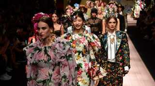 Chinese model who featured in controversial Dolce & Gabbana ad issues apology