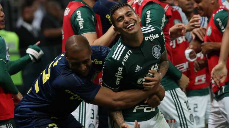 Palmeiras edge closer to Serie A title with 4-0 win Palmeiras edge closer to Serie A title with 4-0 win