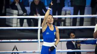 Mary Kom enters semi-finals of Women's World Boxing Championships; assured of eight world championship medal