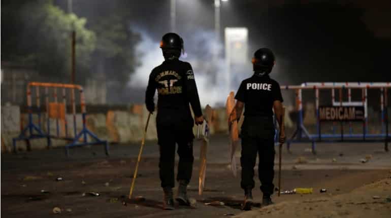 Pakistan: 5 injured in clashes following Tehreek-e-Labbaik cleric detention