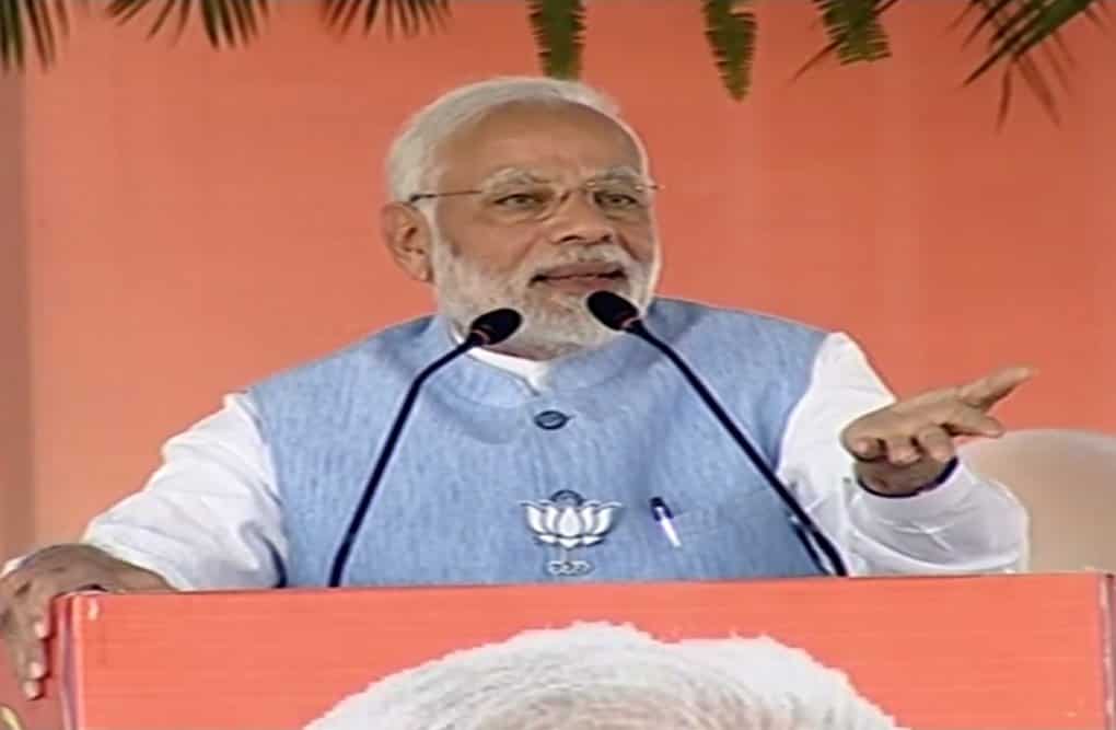 Congress threatened SC judges, who tried to hear Ayodhya cases, with impeachment: PM Modi Congress threatened SC judges, who tried to hear Ayodhya cases, with impeachment: PM Modi