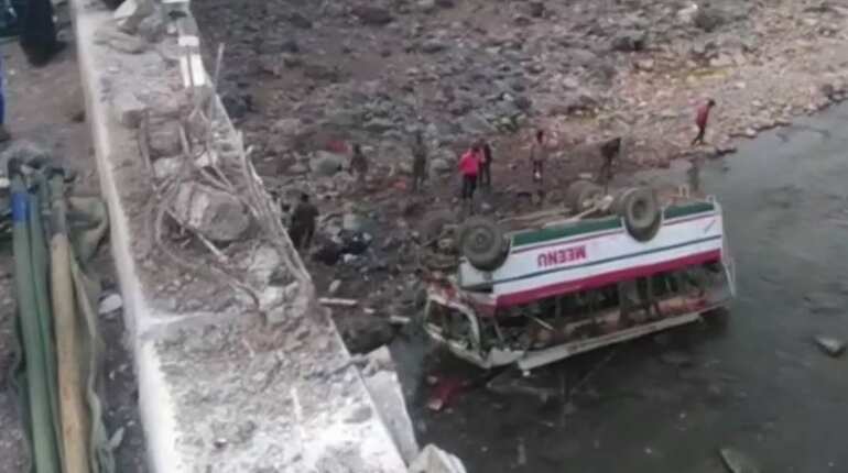 9 dead, 51 injured as bus falls into river in Himachal Pradesh