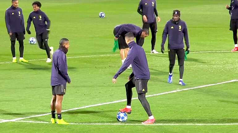 Juventus prepare to face Valencia in must win Champions League clash
