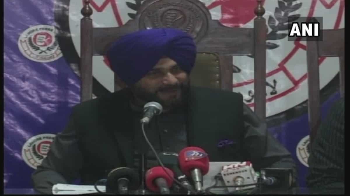 In Pakistan, Sidhu says Kartarpur corridor will erase enmity In Pakistan, Sidhu says Kartarpur corridor will erase enmity
