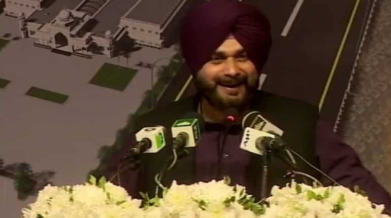 Amarinder refutes Sidhu's wife's charge but minister says 'my wife will never lie' Amarinder refutes Sidhu's wife's charge but minister says 'my wife will never lie'