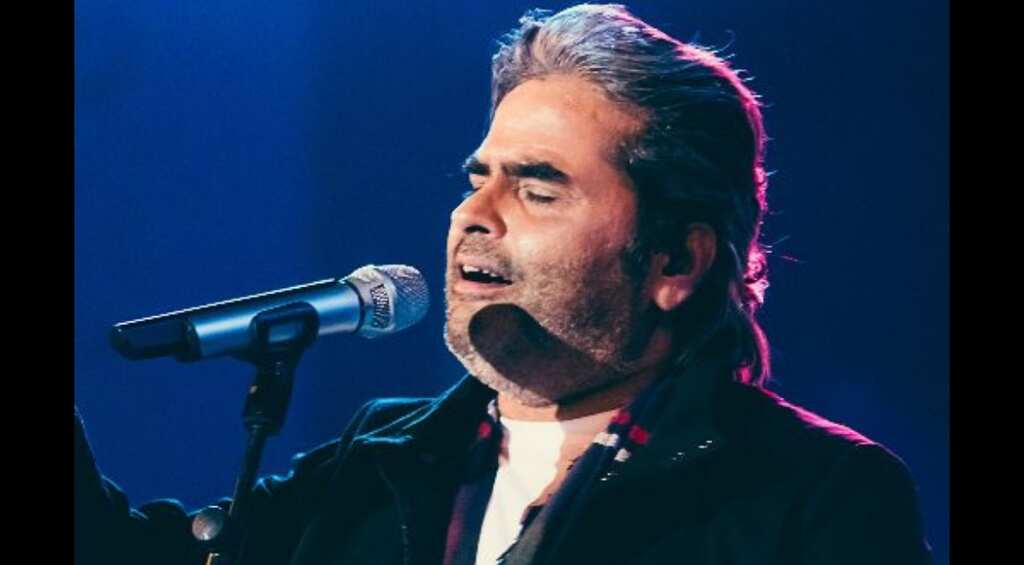 Vishal Bhardwaj to direct Netflix's adaptation of Salman Rushdie's novel 'Midnight's Children'